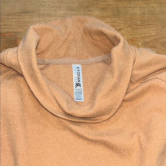 Kyodan Women’s Camel Cowl Neck Long Sleeve Top – Soft Knit Pullover – Size XXL - Picture 3 of 7